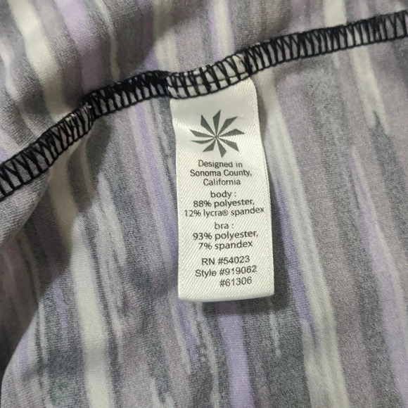 Athleta Racerback Tank Top w/ Built in Bra | Color: Black/Purple | Size: XXS - Picture 8 of 8